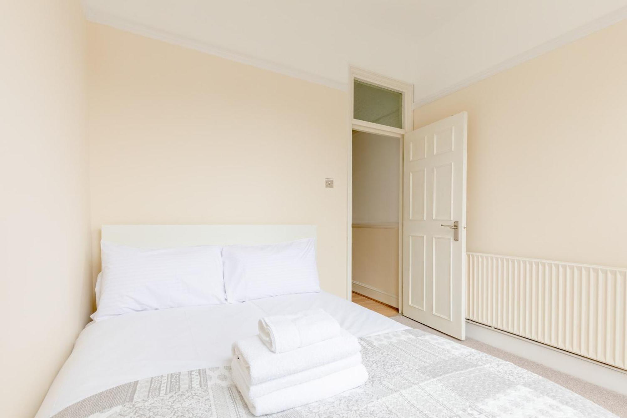 Apartment Roomy 3bd By Hampstead Heath!